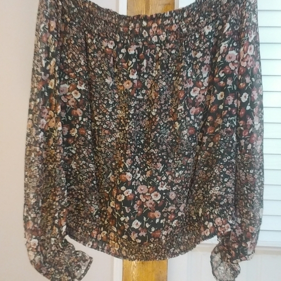 Abercrombie & Fitch Off The Shoulder Floral Crop Long Sleeves Top Blouse Size S - Picture 2 of 11